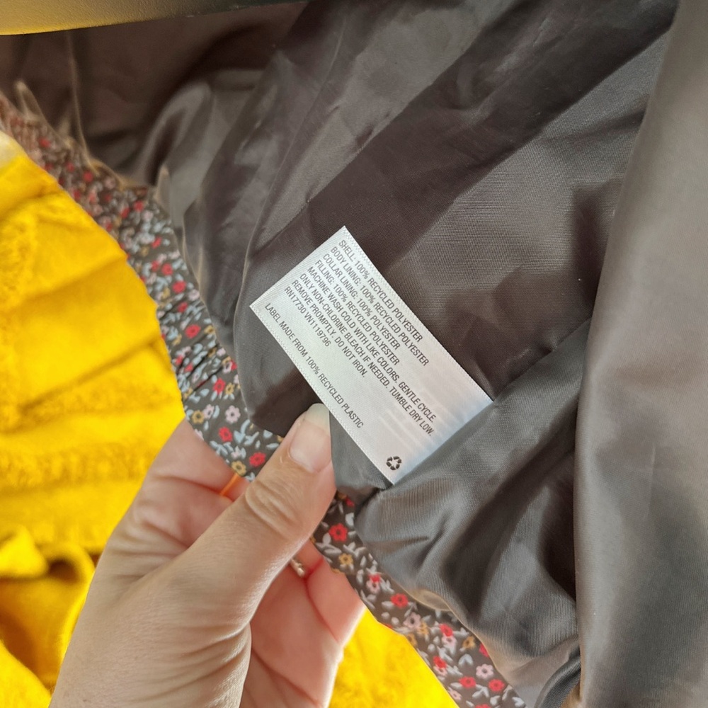 Universal Thread Puffer Jacket, Size Medium With … - image 7